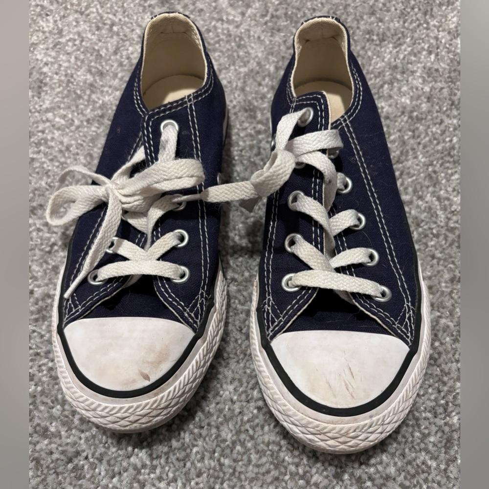 Kids converse